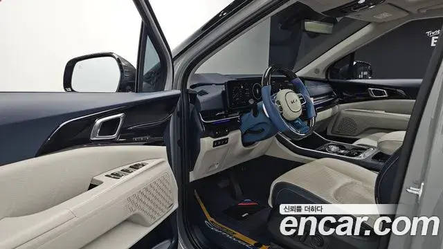 Kia Carnival 2024 — Photo 5/20