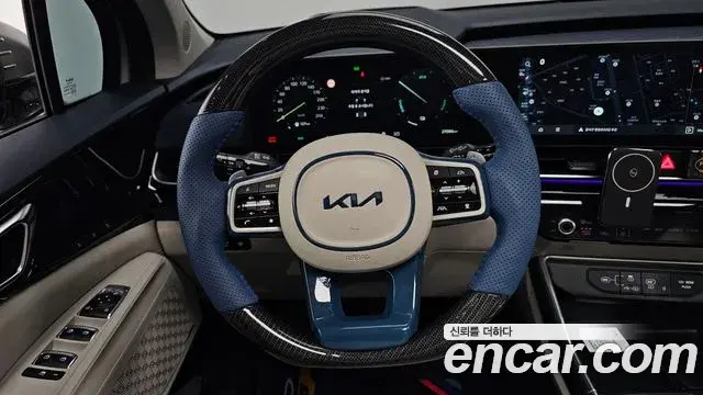 Kia Carnival 2024 — Photo 18/20