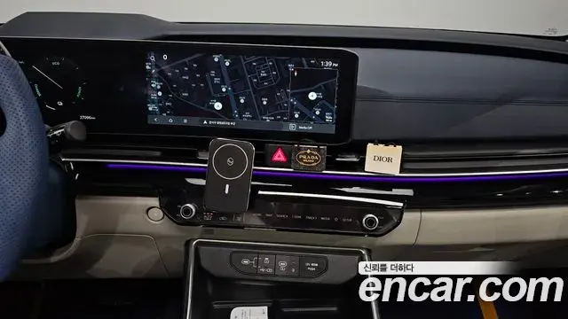 Kia Carnival 2024 — Photo 9/20
