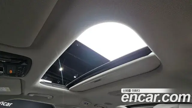 Kia Carnival 2024 — Photo 11/20