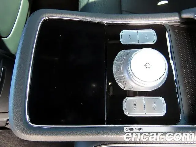 Genesis G90 2023 — Фото 15/20