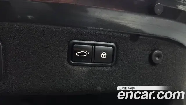 Genesis G70 2019 — Photo 6/31