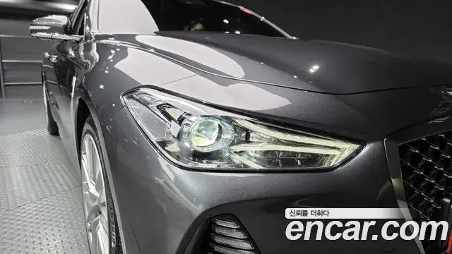 Genesis G70 2019 — Photo 21/31