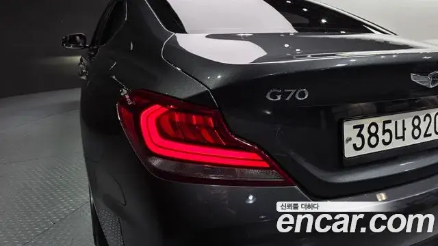 Genesis G70 2019 — Photo 27/31