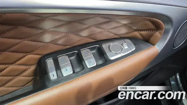 Genesis G70 2019 — Photo 5/31