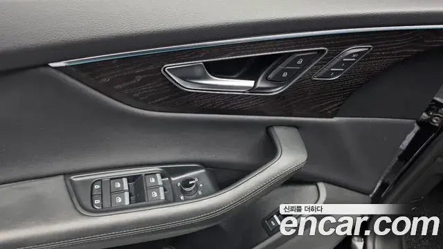 Audi Q8 2022 — Şəkil 3/36