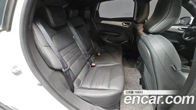 Renault Samsung XM3 2023 — ფოტო 8/34