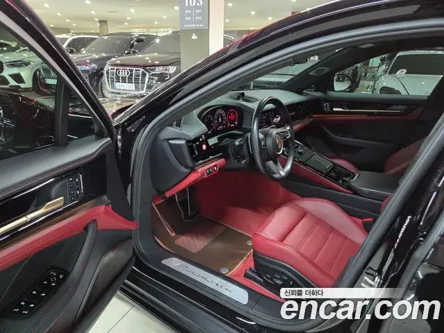 Porsche Panamera 2024 — Şəkil 10/20