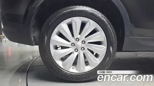 Land Rover Discovery Sport 2020 — ფოტო 28/33