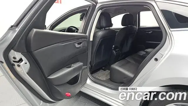 Renault Samsung SM6 2018 — ფოტო 12/20