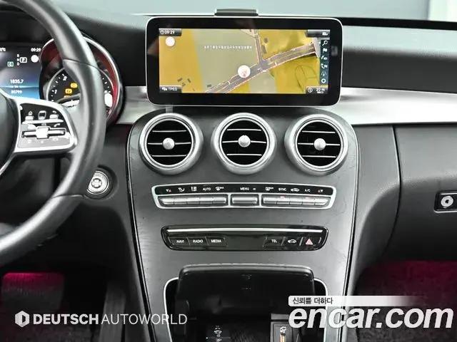 Mercedes-Benz C-Class 2019 — Photo 20/20