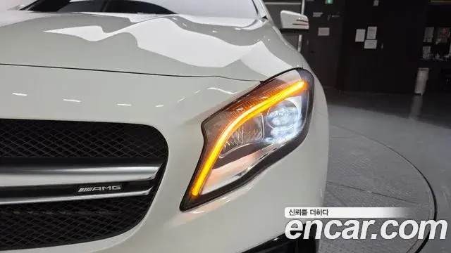 Mercedes-Benz GLA-Class 2018 — Photo 8/33