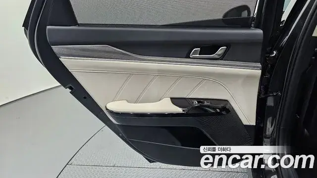 Kia K5 2024 — Photo 10/32