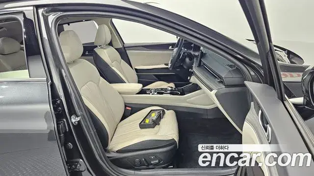 Kia K5 2024 — Photo 29/32