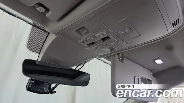Volkswagen Tiguan 2019 — Photo 16/33