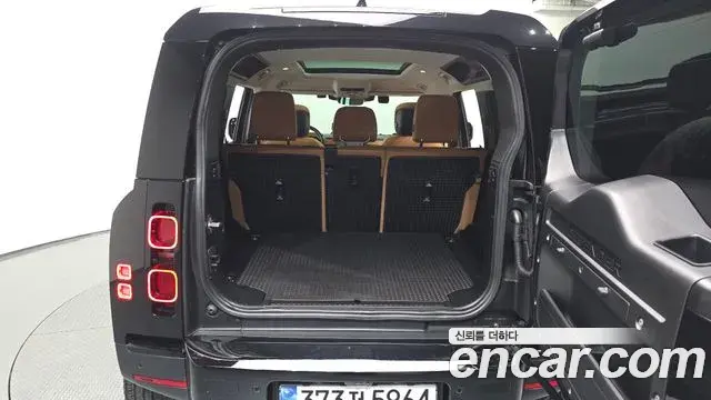 Land Rover Defender 2023 — Фото 20/20
