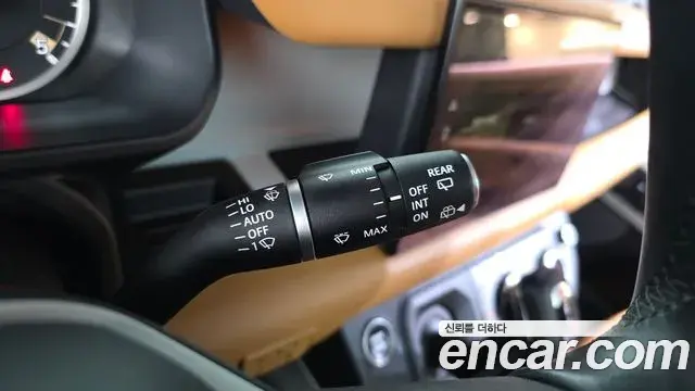 Land Rover Defender 2023 — ფოტო 20/34