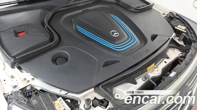 Mercedes-Benz EQC 2020 — Şəkil 34/34