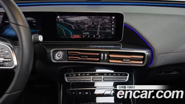 Mercedes-Benz EQC 2020 — Şəkil 28/34