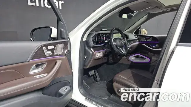 Mercedes-Benz GLE-Class 2022 — Фото 10/20