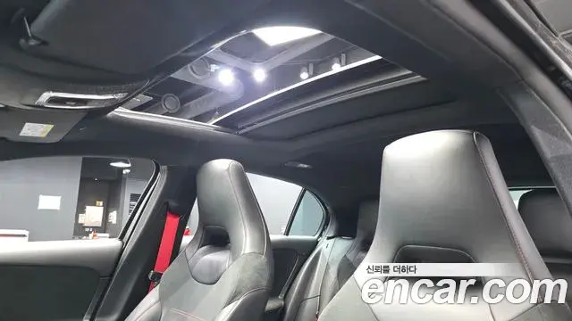 Mercedes-Benz A-Class 2022 — ფოტო 15/20