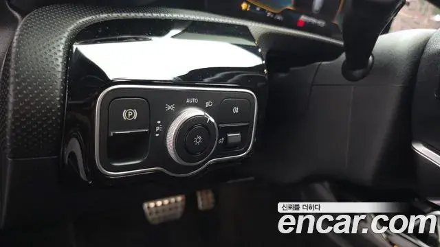 Mercedes-Benz A-Class 2022 — ფოტო 12/20