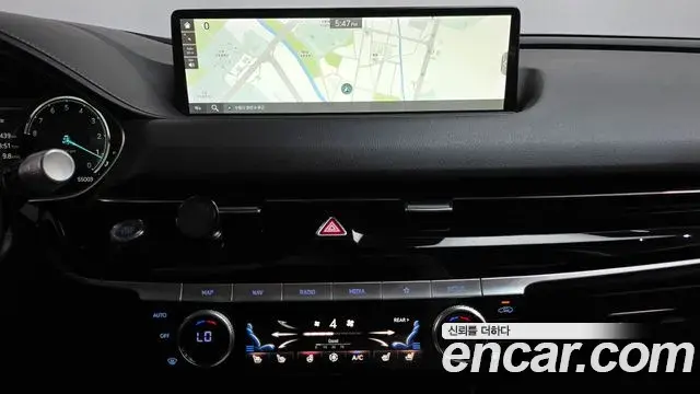 Genesis G80 2021 — ფოტო 31/34