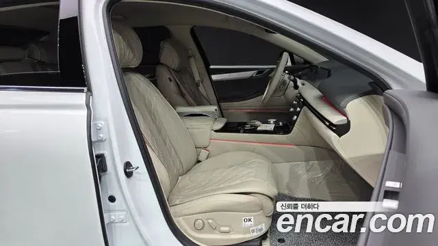 Genesis G80 2025 — Photo 17/32