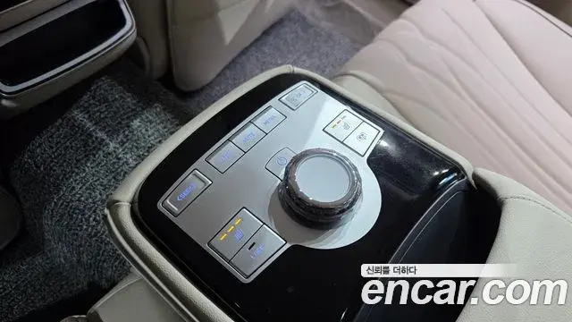 Genesis G80 2025 — Photo 12/32