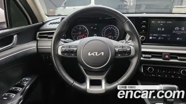 Kia K5 2022 — Photo 13/30