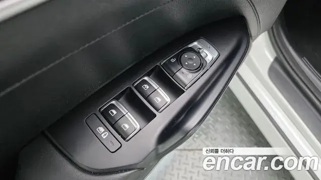 Kia K5 2022 — Photo 17/30