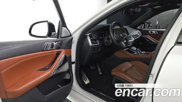BMW X6 2023 — Şəkil 17/32