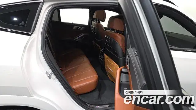 BMW X6 2023 — Şəkil 24/32