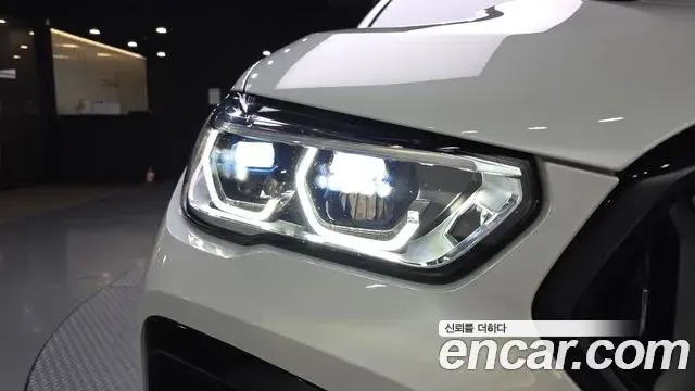 BMW X6 2023 — Şəkil 30/32