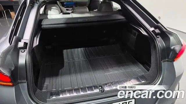 BMW X6M 2025 — ფოტო 6/33