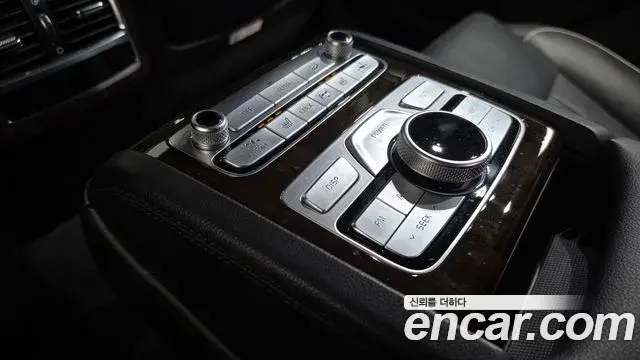 Kia The K9 2018 — Photo 22/34