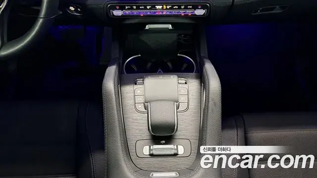 Mercedes-Benz GLE-Class 2023 — ფოტო 15/20