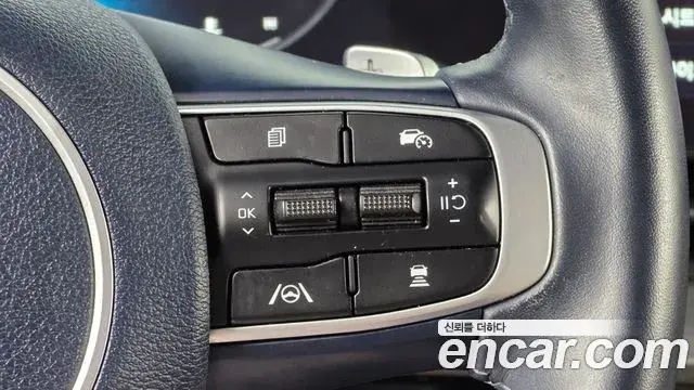 Kia Sportage 2021 — Фото 17/20