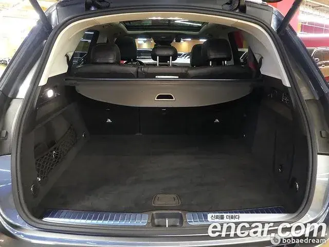 Mercedes-Benz GLE-Class 2022 — Фото 10/20
