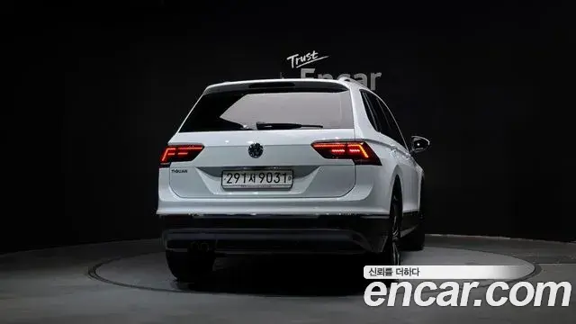 Volkswagen Tiguan 2019 — ფოტო 34/34