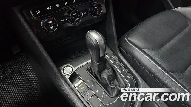 Volkswagen Tiguan 2019 — ფოტო 6/34