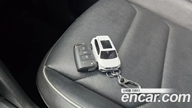 Volkswagen Tiguan 2019 — ფოტო 19/34