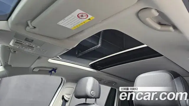 Volkswagen Tiguan 2019 — ფოტო 26/34