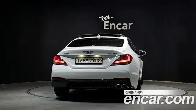 Genesis G70 2019 — ფოტო 15/20