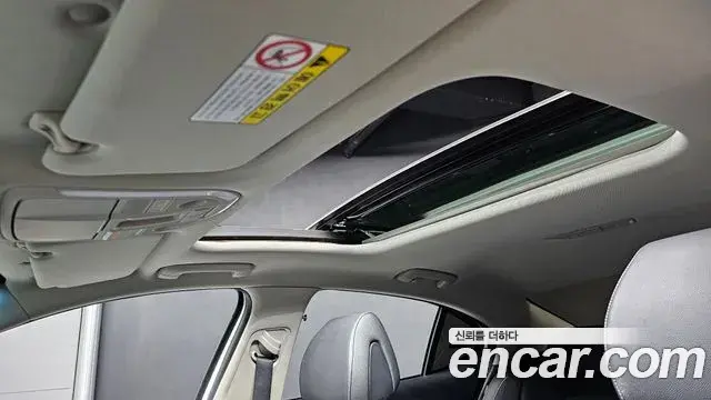 Genesis G70 2019 — ფოტო 17/20