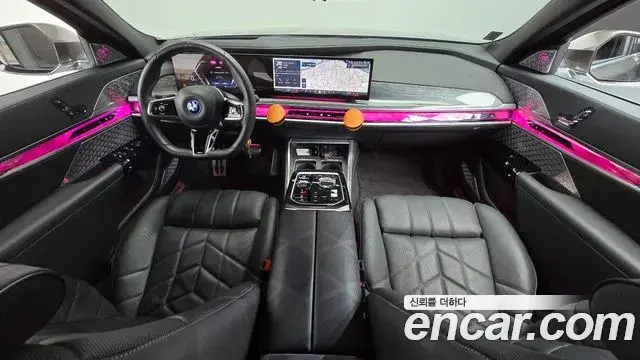 BMW i7 2024 — Photo 7/20