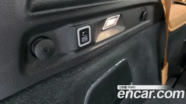 Jeep Grand Cherokee 2021 — Photo 3/38