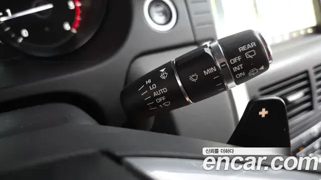 Land Rover Discovery Sport 2019 — ფოტო 2/35