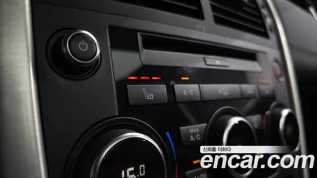 Land Rover Discovery Sport 2019 — ფოტო 27/35