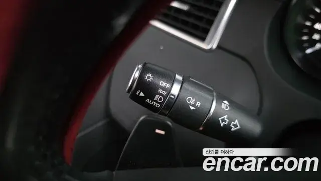 Land Rover Discovery Sport 2019 — ფოტო 24/35